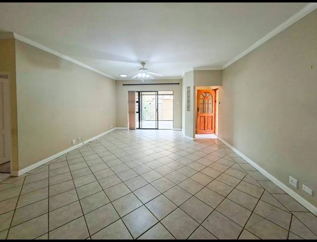3 BEDROOM TOWNHOUSE FOR SALE IN HEATHER PARK